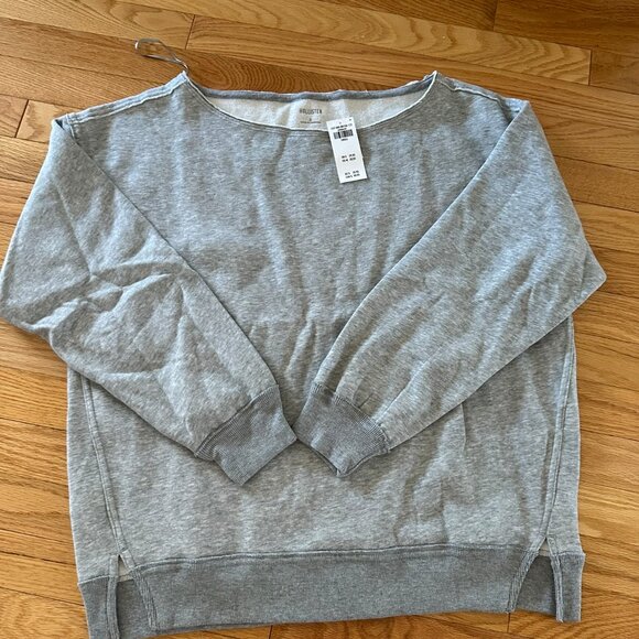 Hollister Oversized Off-the-Shoulder Sweatshirt (NWT) - Picture 2 of 4